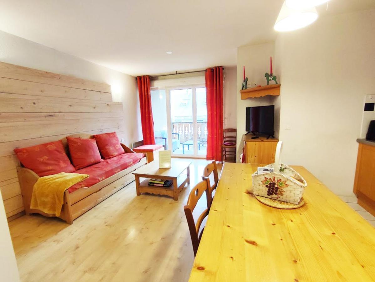 Le 102, T3 vue montagne, piscine, sauna, parking Bagnères-de-Luchon Extérieur photo